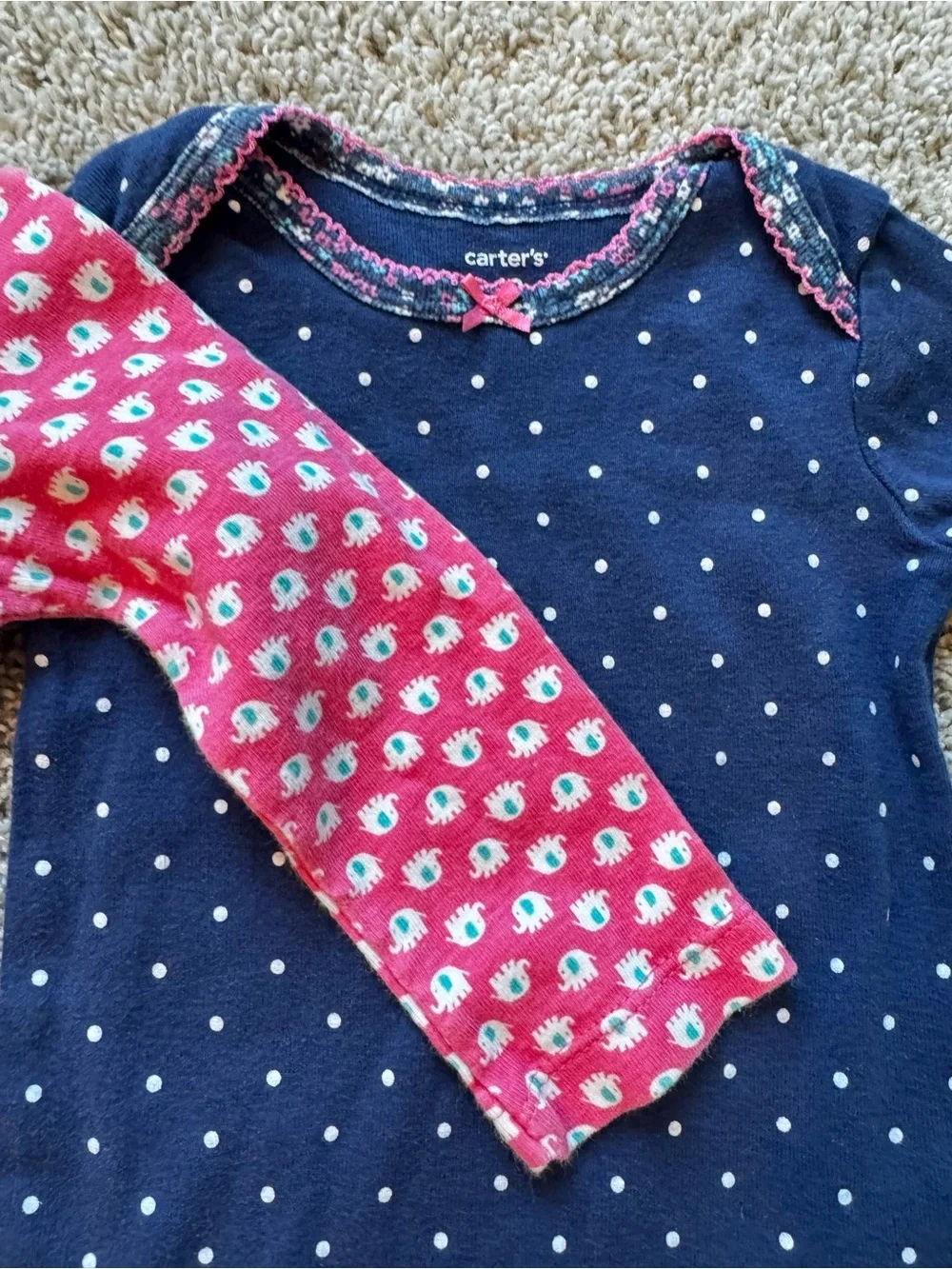 Baby Girl Clothing Bundle Carter’s Onesies Pajamas Leggings Lot size 12 Months
